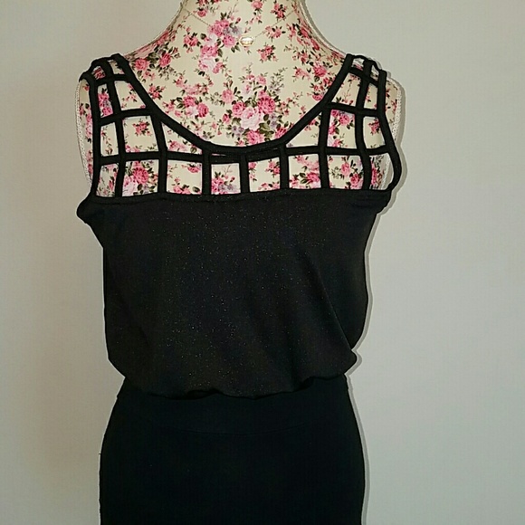 Black Dress size medium - Picture 2 of 5